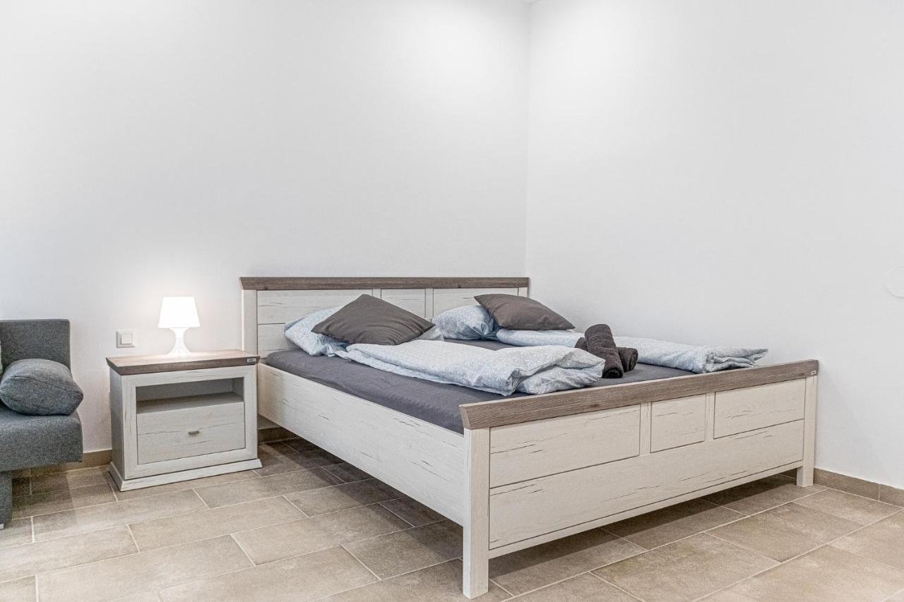 Homelike 2Br Apt Near U1 Reumannplatz - 9 Min To Center Vienna Esterno foto