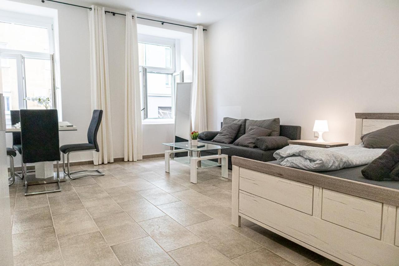 Homelike 2Br Apt Near U1 Reumannplatz - 9 Min To Center Vienna Esterno foto