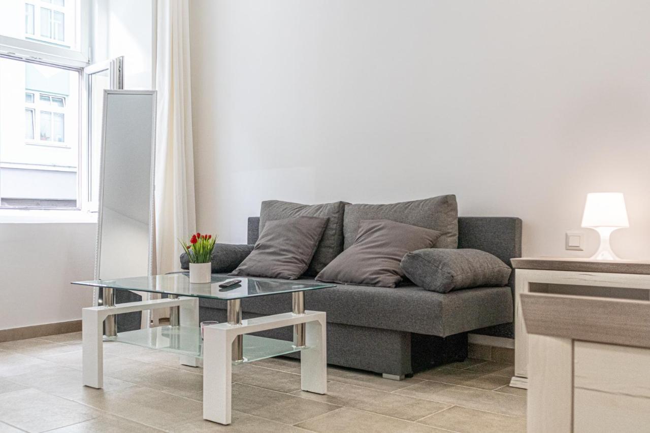 Homelike 2Br Apt Near U1 Reumannplatz - 9 Min To Center Vienna Esterno foto