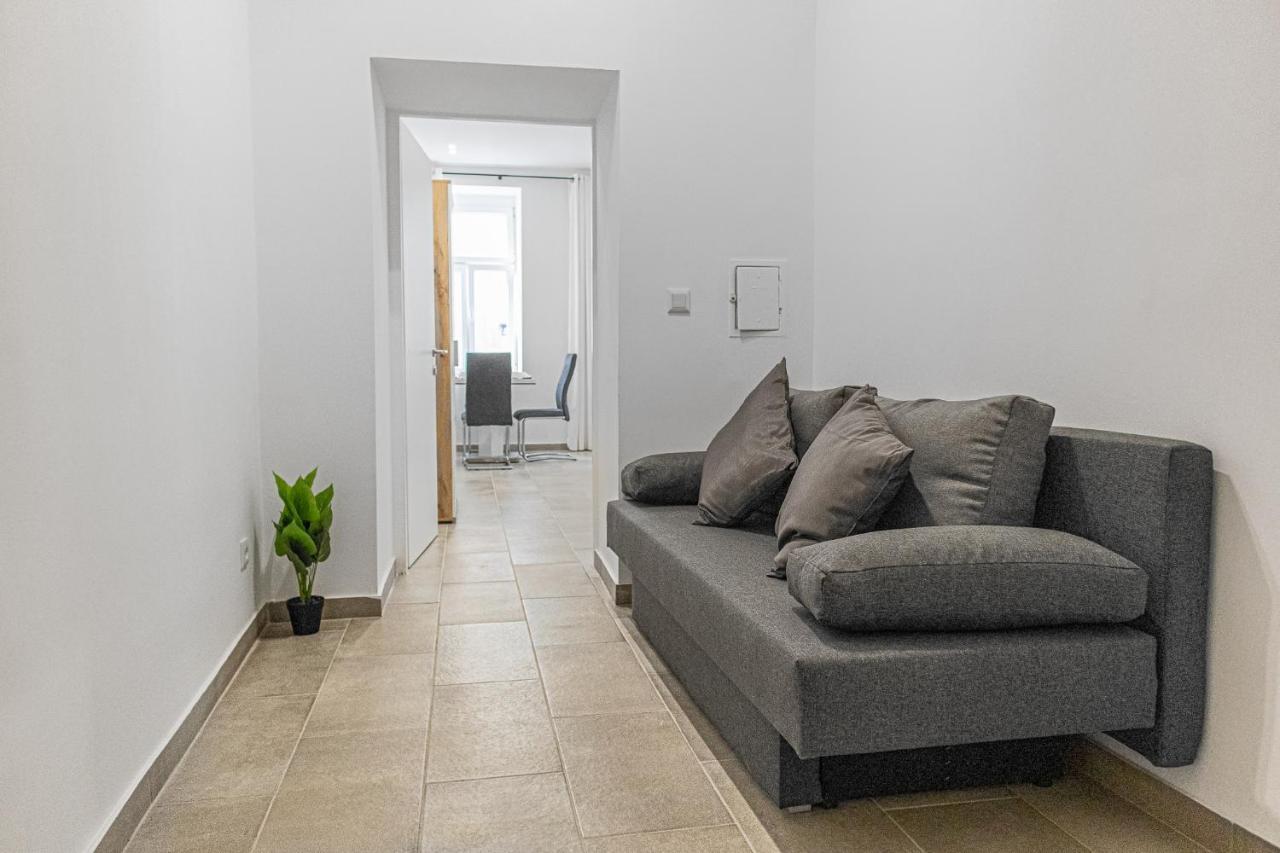 Homelike 2Br Apt Near U1 Reumannplatz - 9 Min To Center Vienna Esterno foto